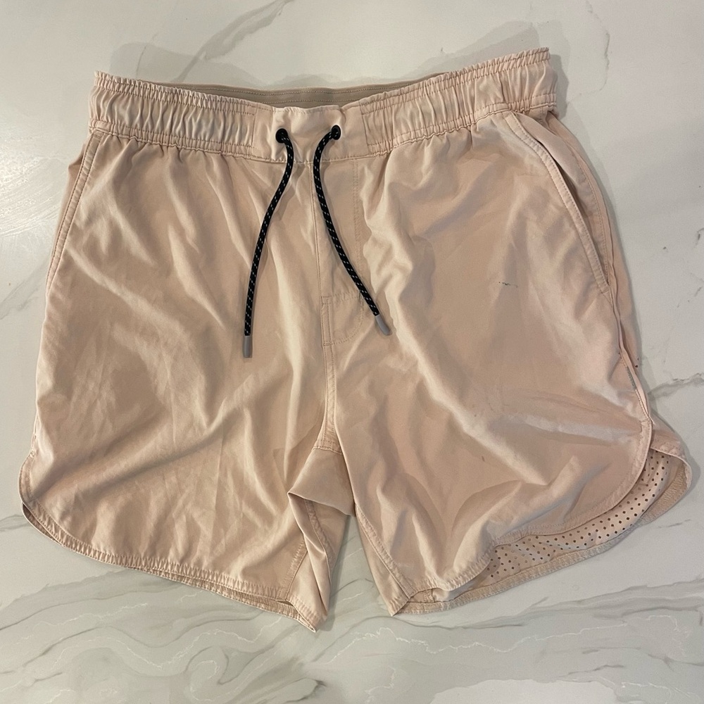 Legends Performance Shorts in Size Men’s Medium